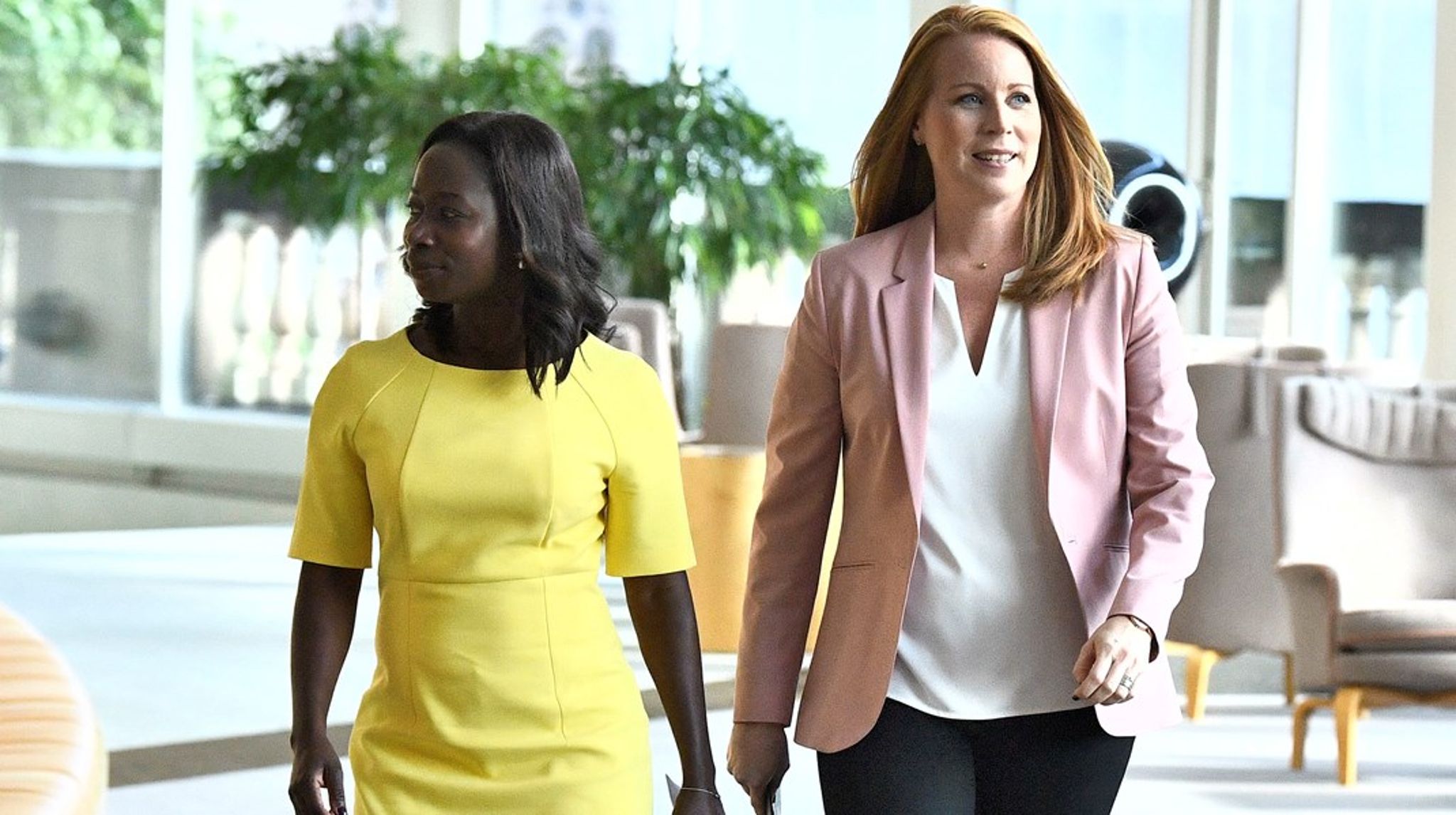 &nbsp;Liberalernas partiledare Nyamko Sabuni och Centerpartiets ledare Annie Lööf. "Vi&nbsp;måste våga vara goda, även om det gör oss till åtlöje i vissa kretsar."