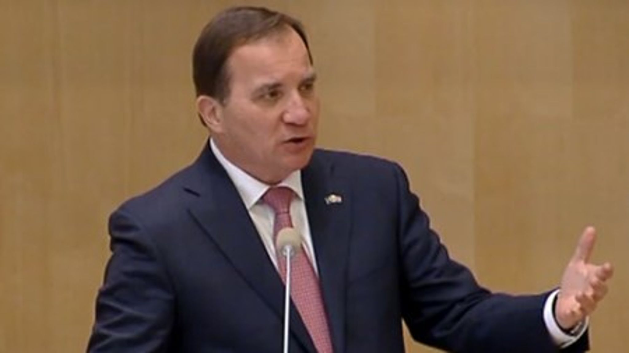 <br>Statsminister Stefan Löfven hoppas att få med sig fler EU-länder på att införa permanenta regler för hur asylsökande ska fördelas inom EU.<br>