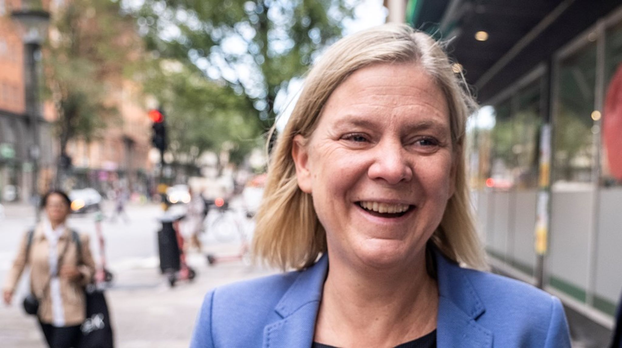 Finansminister Magdalena Andersson (S) ger en ljus bild av svensk ekonomi som återhämtar sig snabbt och står oväntat stark, trots pandemin.