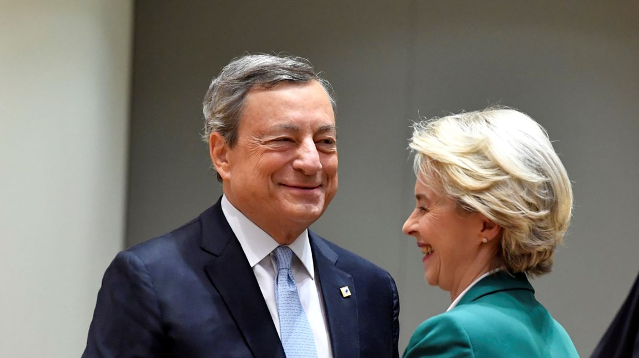 Mario Draghi och Ursula von der Leyen.