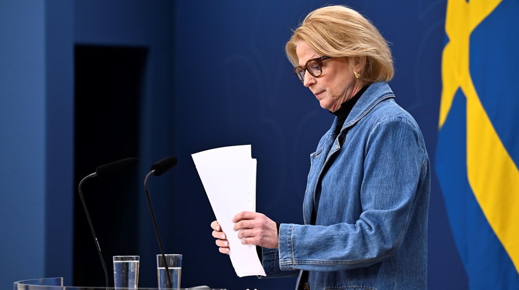 Elisabeth Svantesson (M) uppmanar alla partier att svara på hur vallöften ska finansieras.