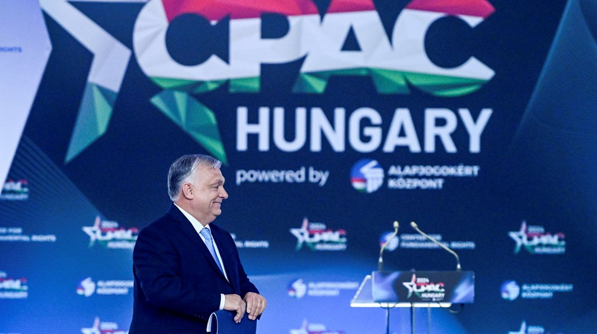 CPAC i Ungern ägde rum i helgen som gick. Adressen var inte
offentliggjord, och programmet publicerades samma dag. Altinget Norges Jette F.
Christensen var på plats i Budapest.