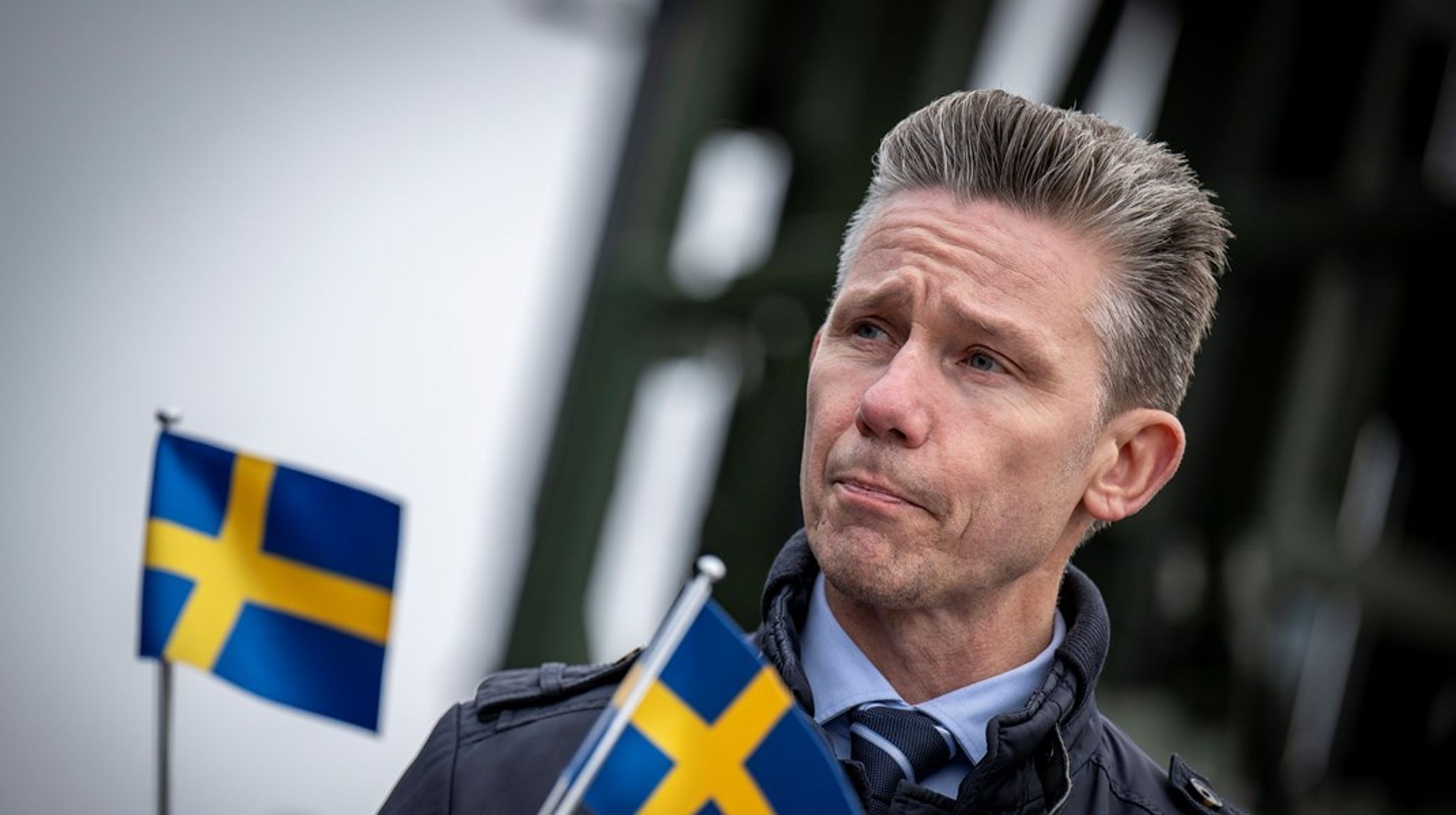 ”Det utredningen handlar om är om vi behöver ha ytterligare tillgänglighet av värnpliktiga efter att de är klara med grundutbildningen”, säger försvarsminister Pål Jonson (M).&nbsp;