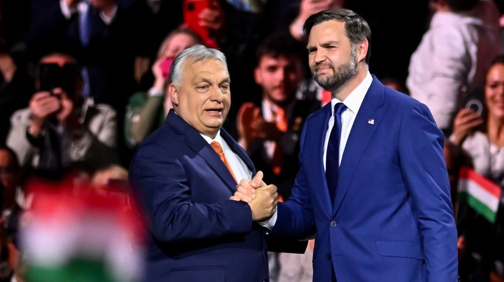 Inför valet i Ungern på söndag har JD Vance rest till USA för att stötta Viktor Orbán.