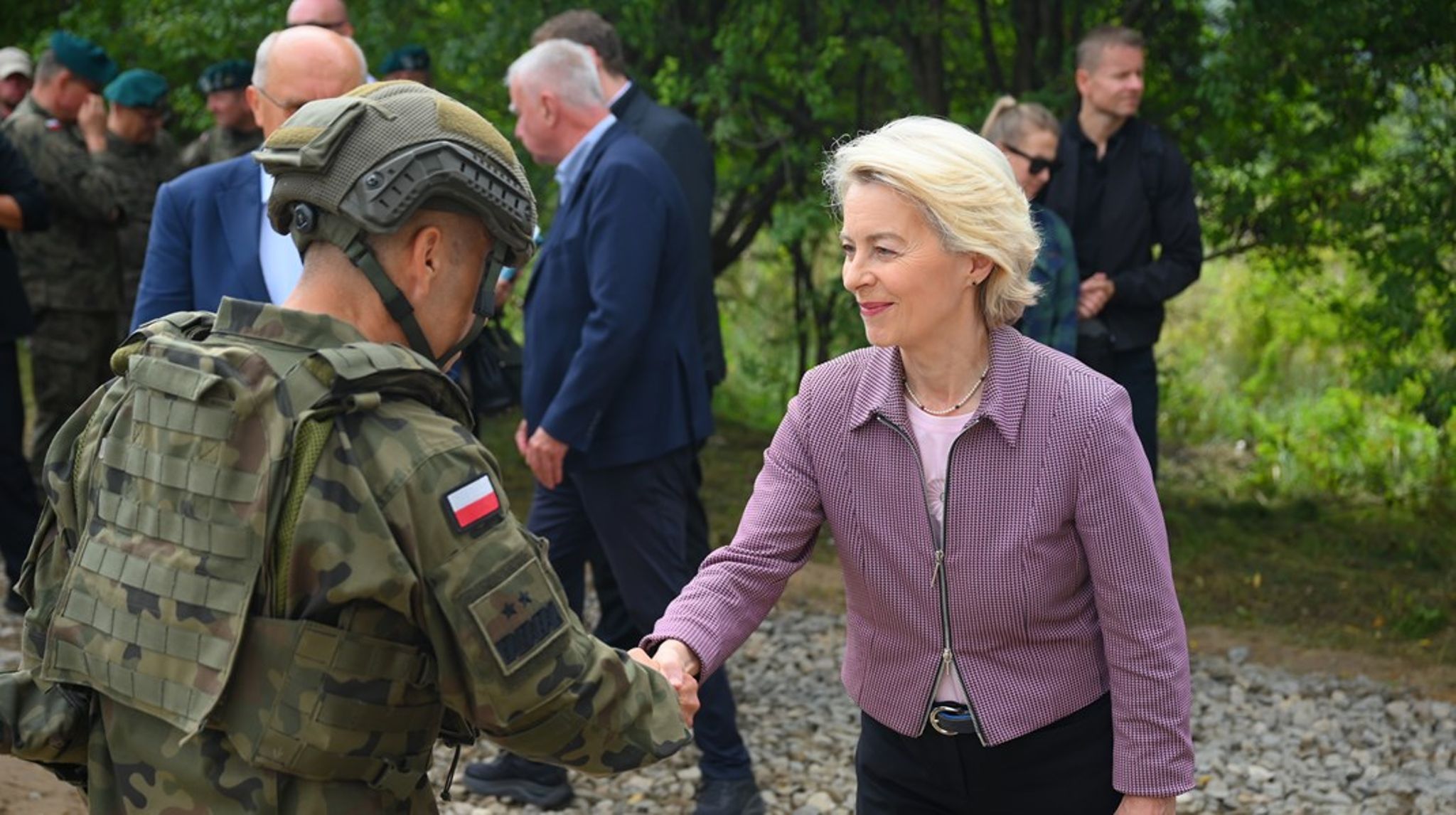 Svenskarna har särskilt har blivit allt mer positiva till hur EU-medlemskapet påverkar den militära säkerheten&nbsp;–&nbsp;trots att det är ett politikområde där EU:s formella kompetens och operativa förmåga är svag.