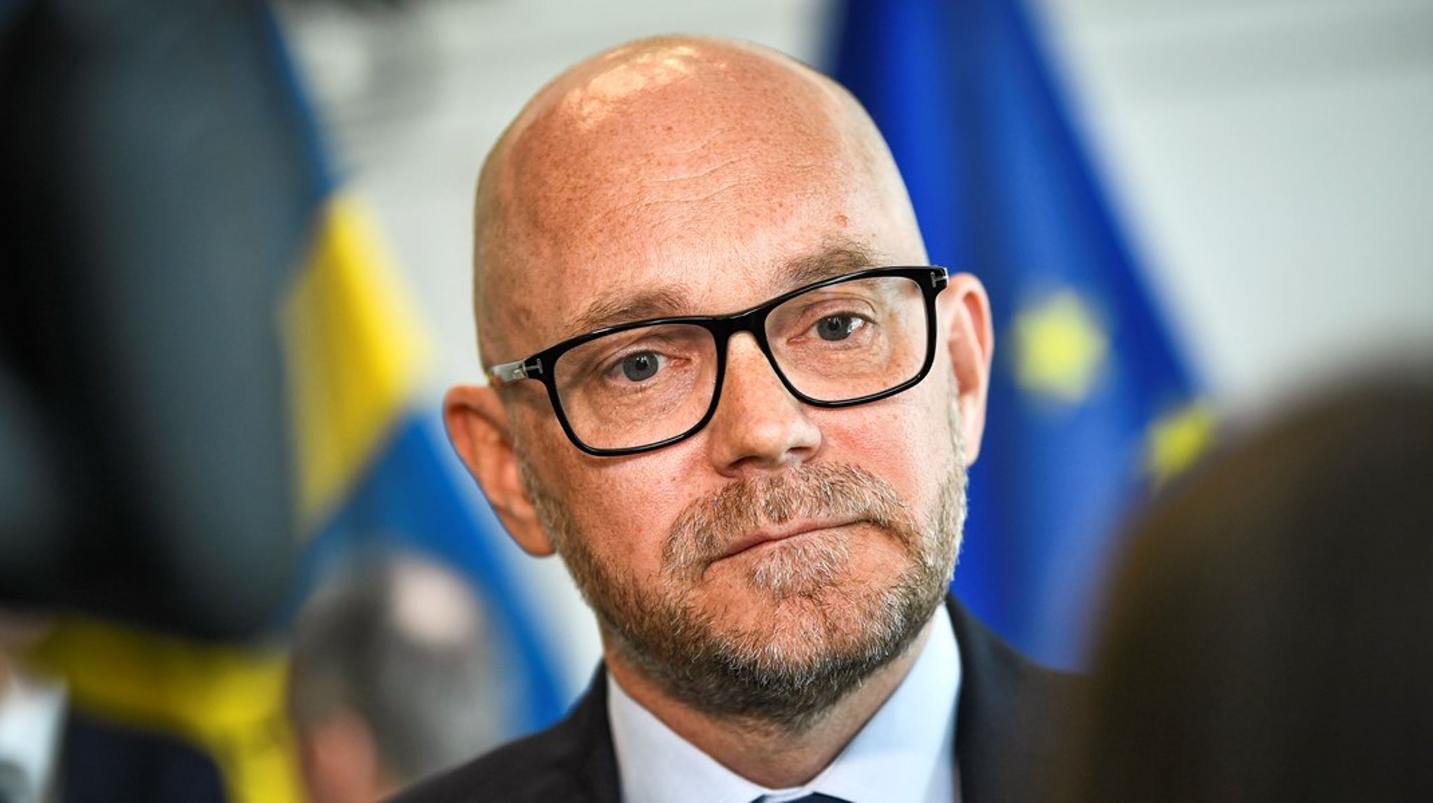 Johan Britz (L) bör få bakläxa, enligt oppositionen som anser att propositionen om ny myndighet för miljöprövning innehåller brister och oklarheter.