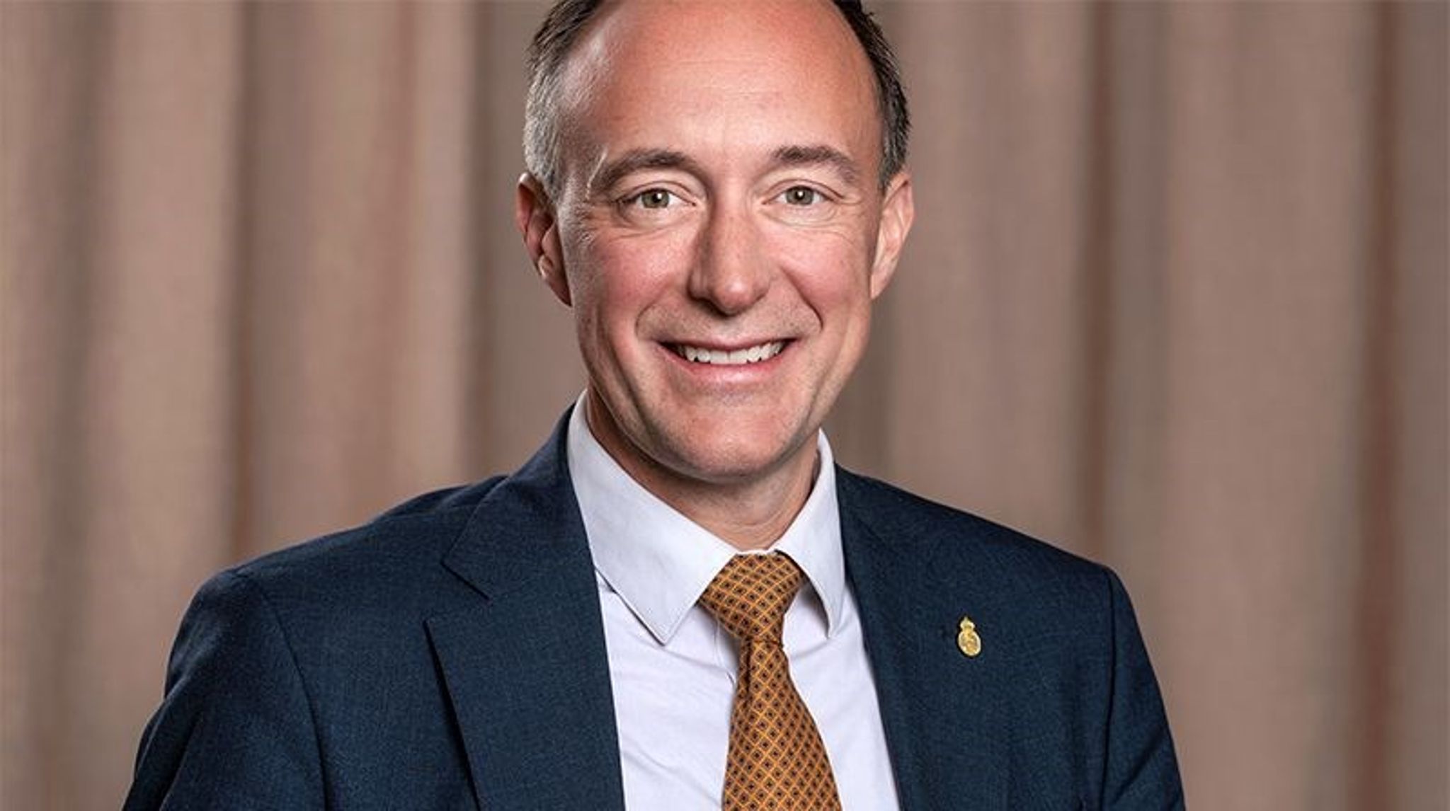 Tiden som tillförordnad generaldirektör gav blodad tand inför ytterligare gd-uppdrag, berättar Smith i en intervju med Altinget.<br>