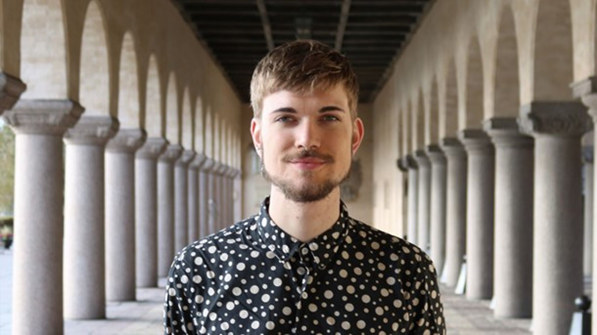 Jakob Amnér, förbundsordförande Sveriges elevråd,&nbsp;<span>&nbsp;skriver om att skolpengen skall gå till undervisning och inte marknadsföring.&nbsp;<br></span>