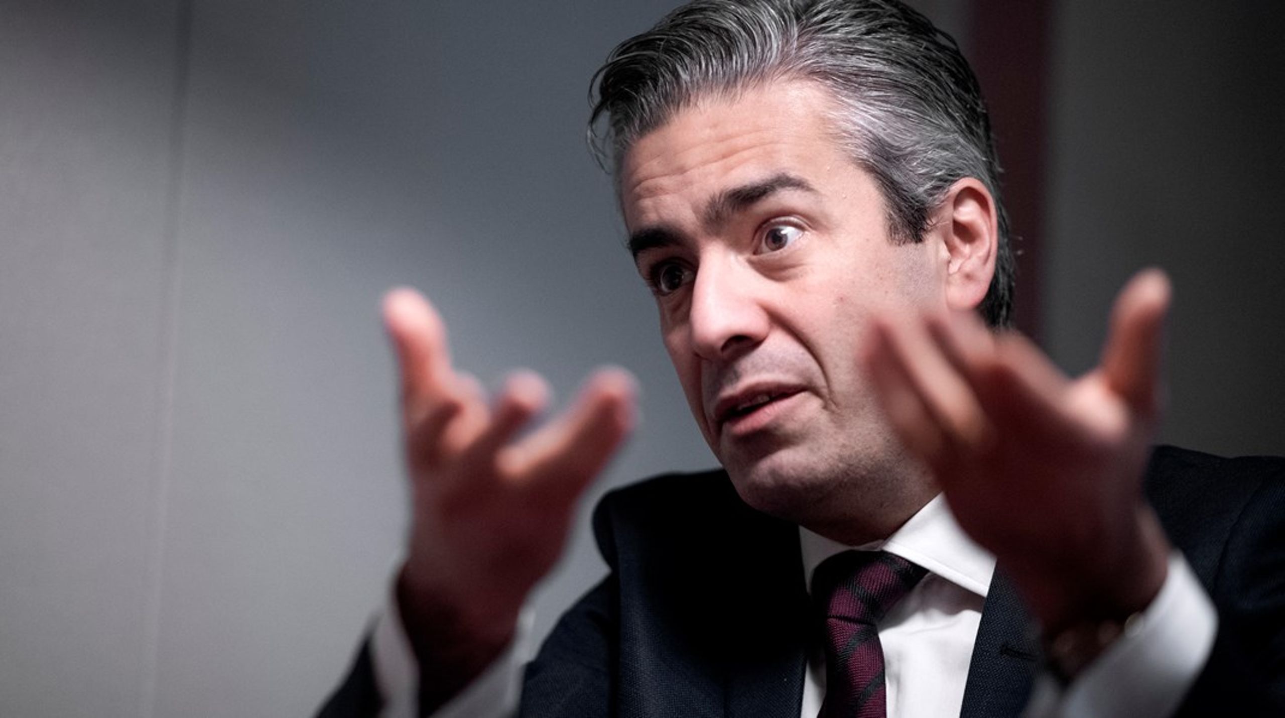 ”Jag vet ärligt talar inte vad det är som har ställt till det” säger energiministern till Altinget.<br>