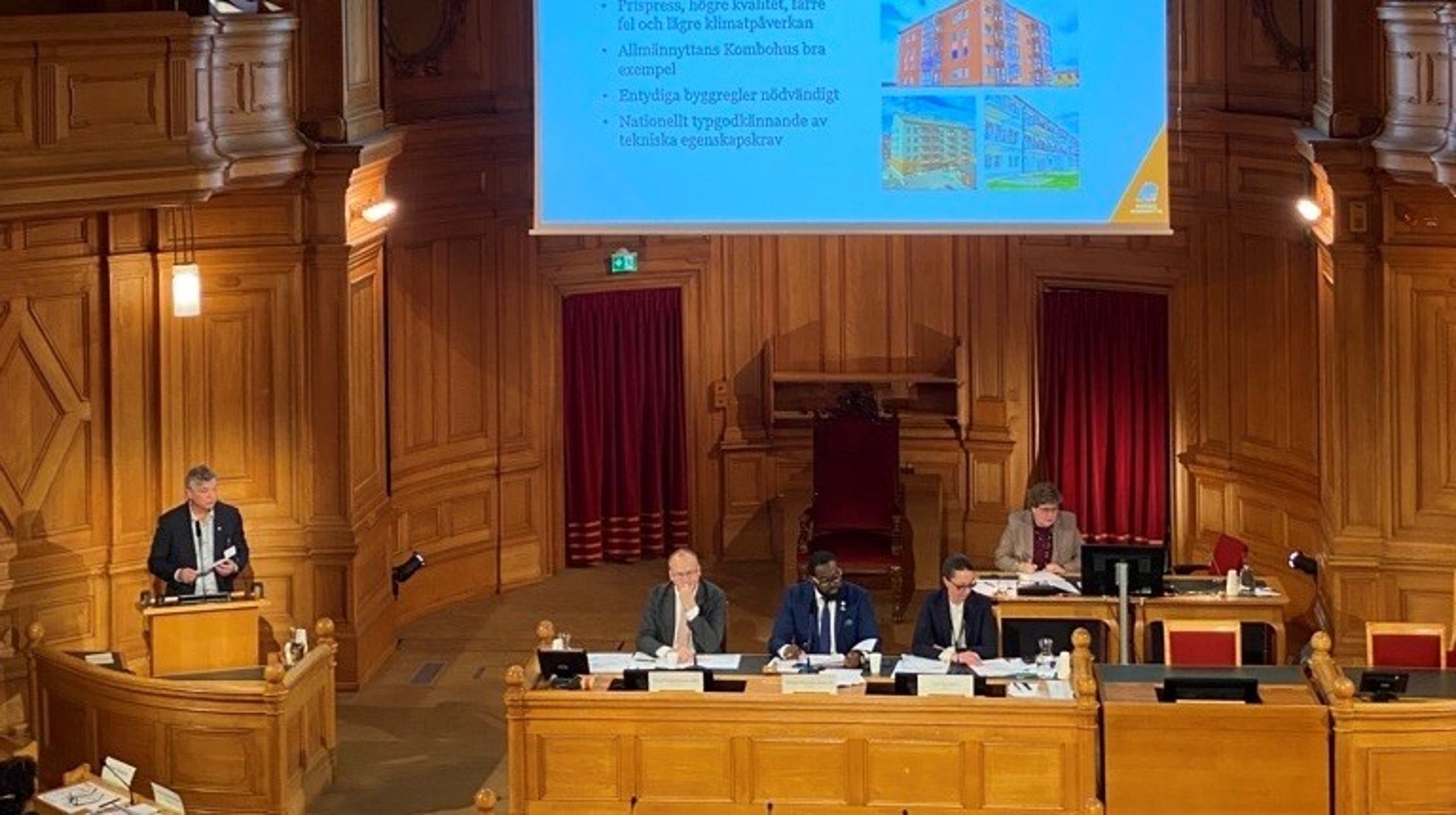 Sveriges allmännytta, Fastighetsägarna och Boverket var några av de som svarade på frågor och redogjorde för läget på bostadsmarknaden för civilutskottets ledamöter.&nbsp;