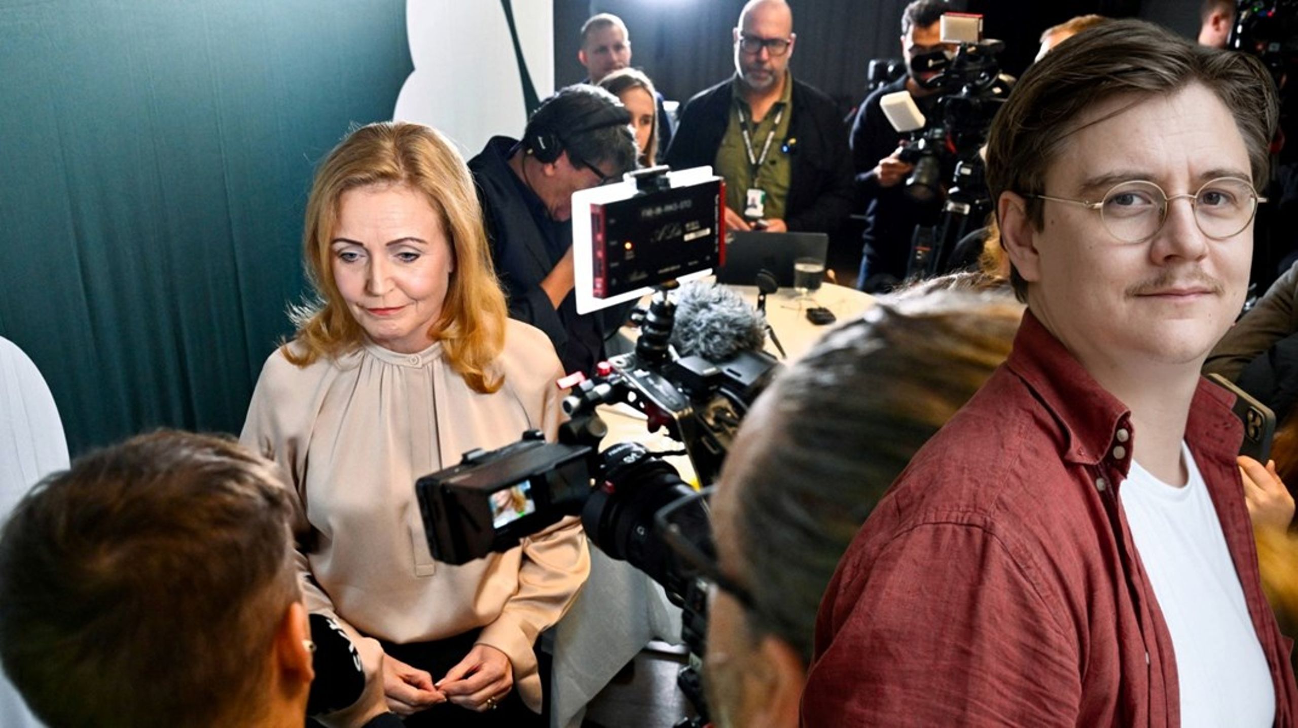 Om man ska ta sig an den självpåtagna rollen som någon slags kungamakare i mitten av politiken kommer det behövas mer än en bra centerpartistisk bakgrund, skriver Anton Säll.