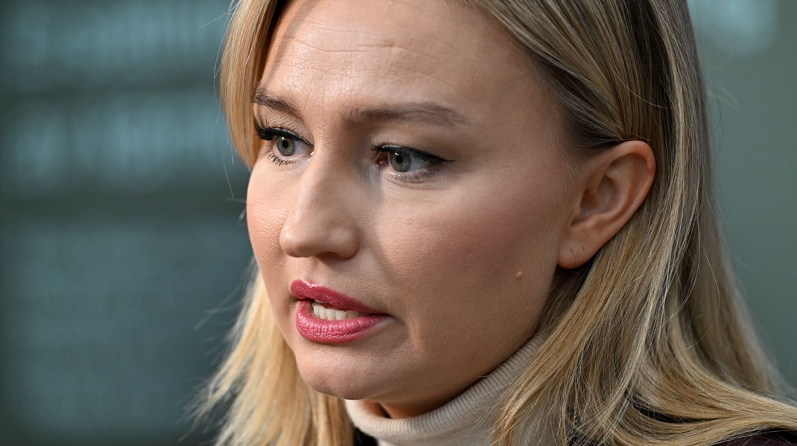 Ebba Busch meddelade de anställda om regeringens beslut att byta ut Svenska Kraftnäts generaldirektör i en inspelad film. Se hela filmen i artikeln.
