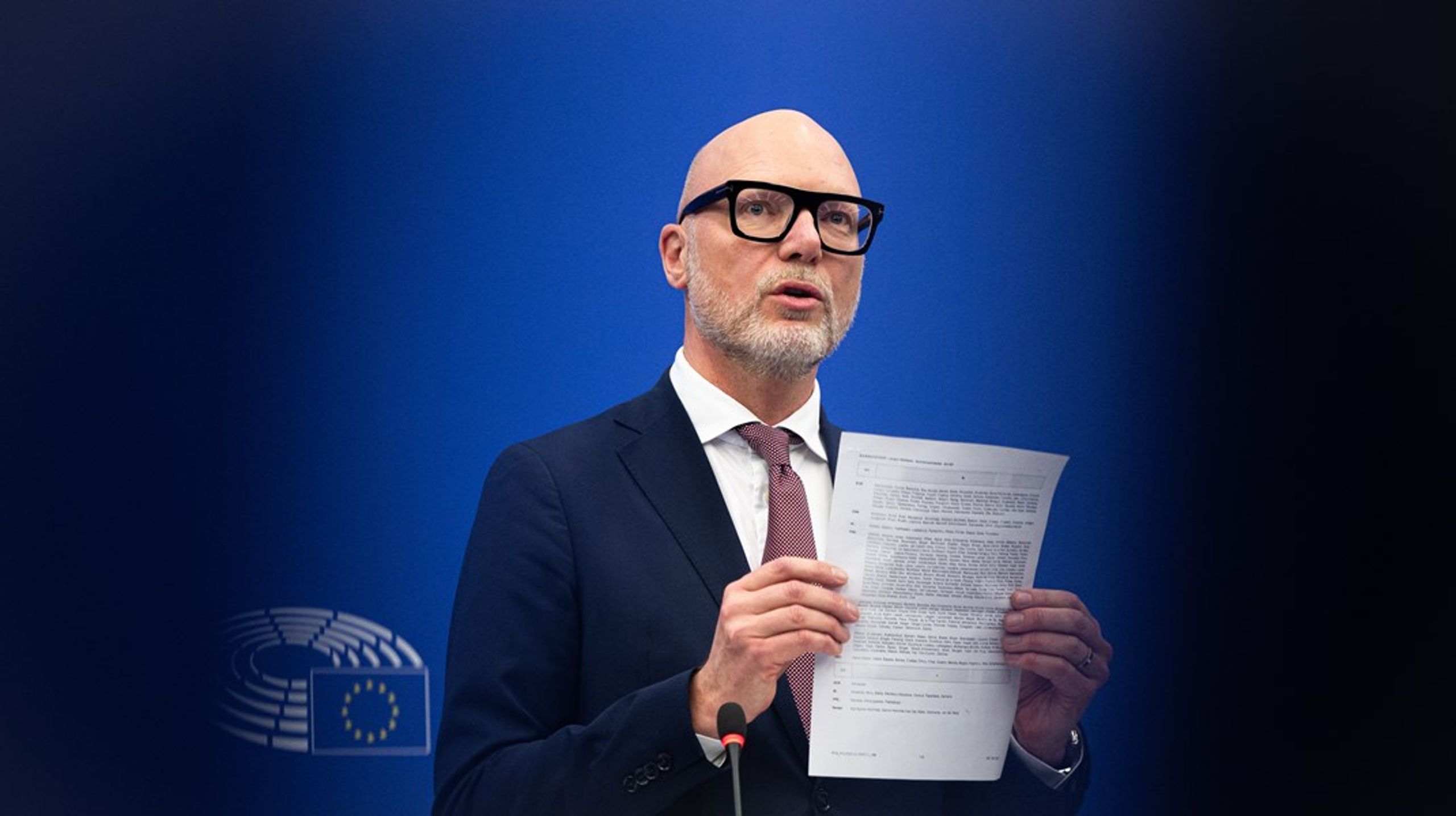 ”Jag
har varit transparent med de engagemang jag har haft. De är registrerade och
alla kan se dem på min webbsida om parlamentet”, säger EU-parlamentarikern Jörgen Warborn (M).&nbsp;