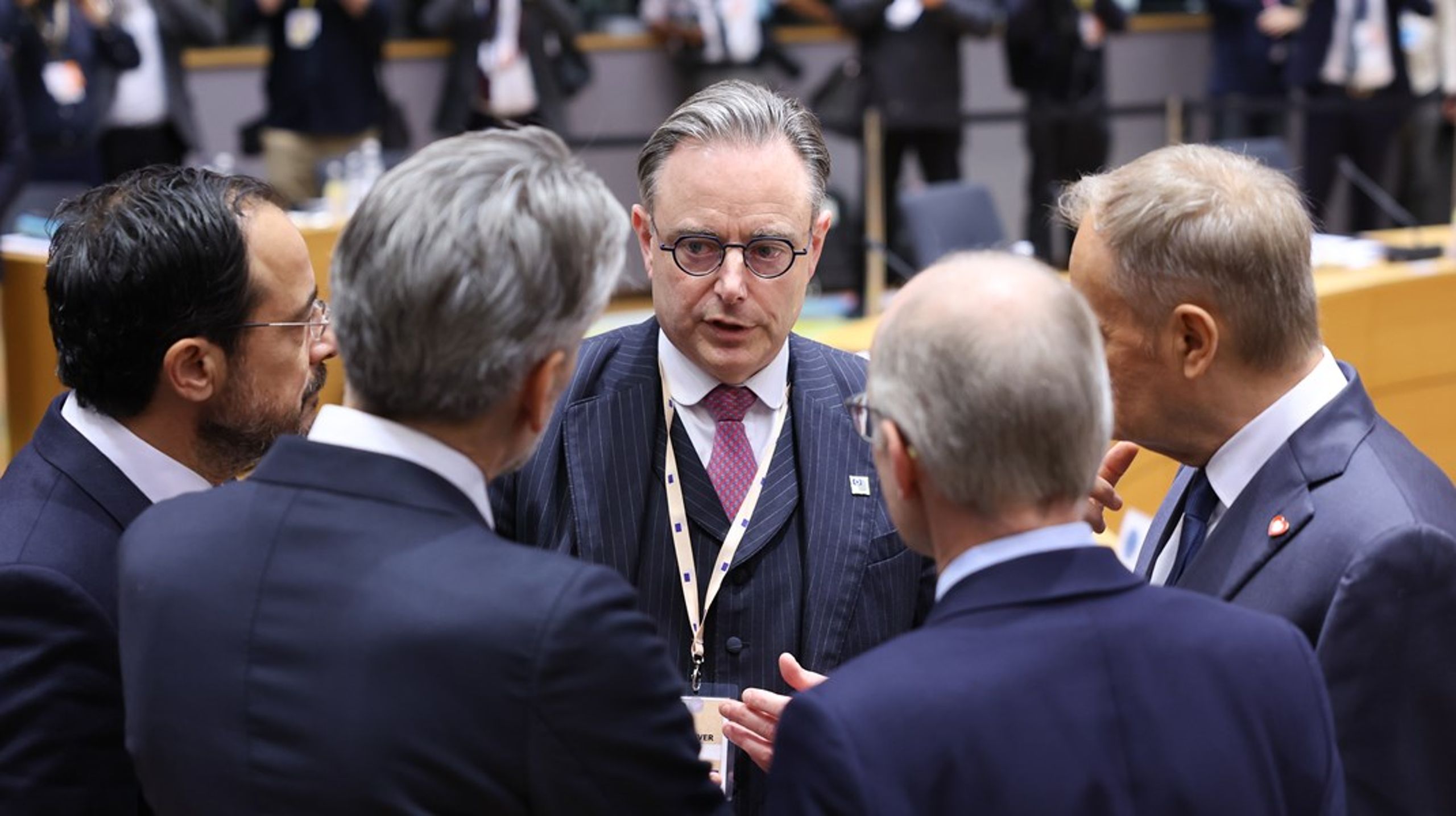 Belgiens premiärminister Bart De Wever har blivit frontfigur för motståndet mot att använda de frysta ryska tillgångarna till ett Ukrainalån&nbsp;– med hänvisning till de stora juridiska och politiska risker det innebär. Den senaste tiden har dock allt fler EU-ledare luftat samma tvivel.&nbsp;