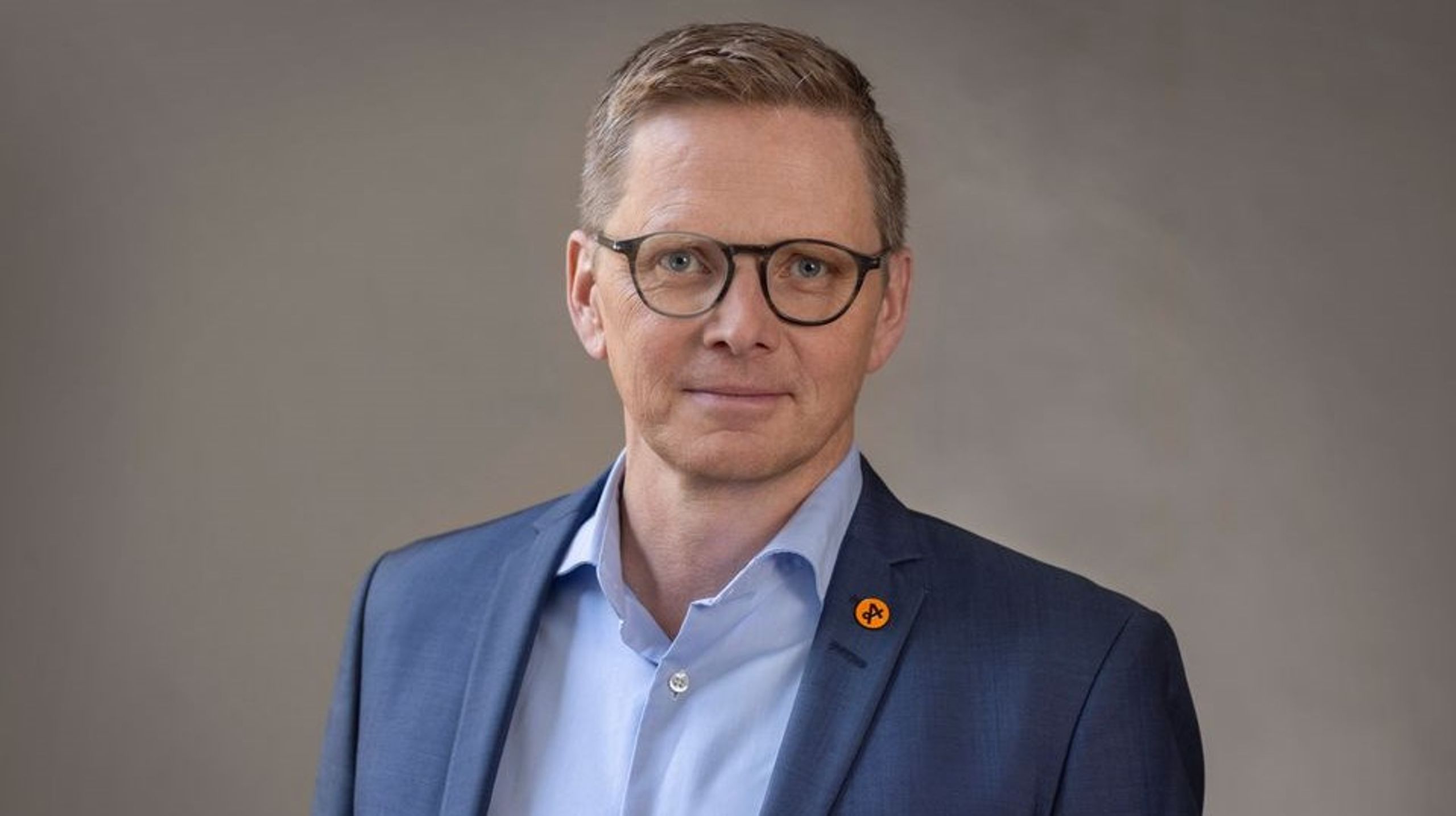 ”Nu kommer man behöva flytta resurser från klassrummet”, säger Almega Utbildnings förbundsdirektör Andreas Mörck efter regeringens besked.&nbsp;