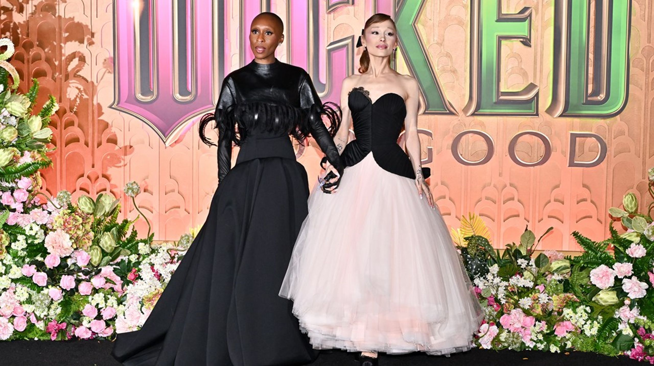 Cynthia Erivo (vänster) och Ariana Grande (höger) på premiärdagen för&nbsp;"Wicked: For Good".