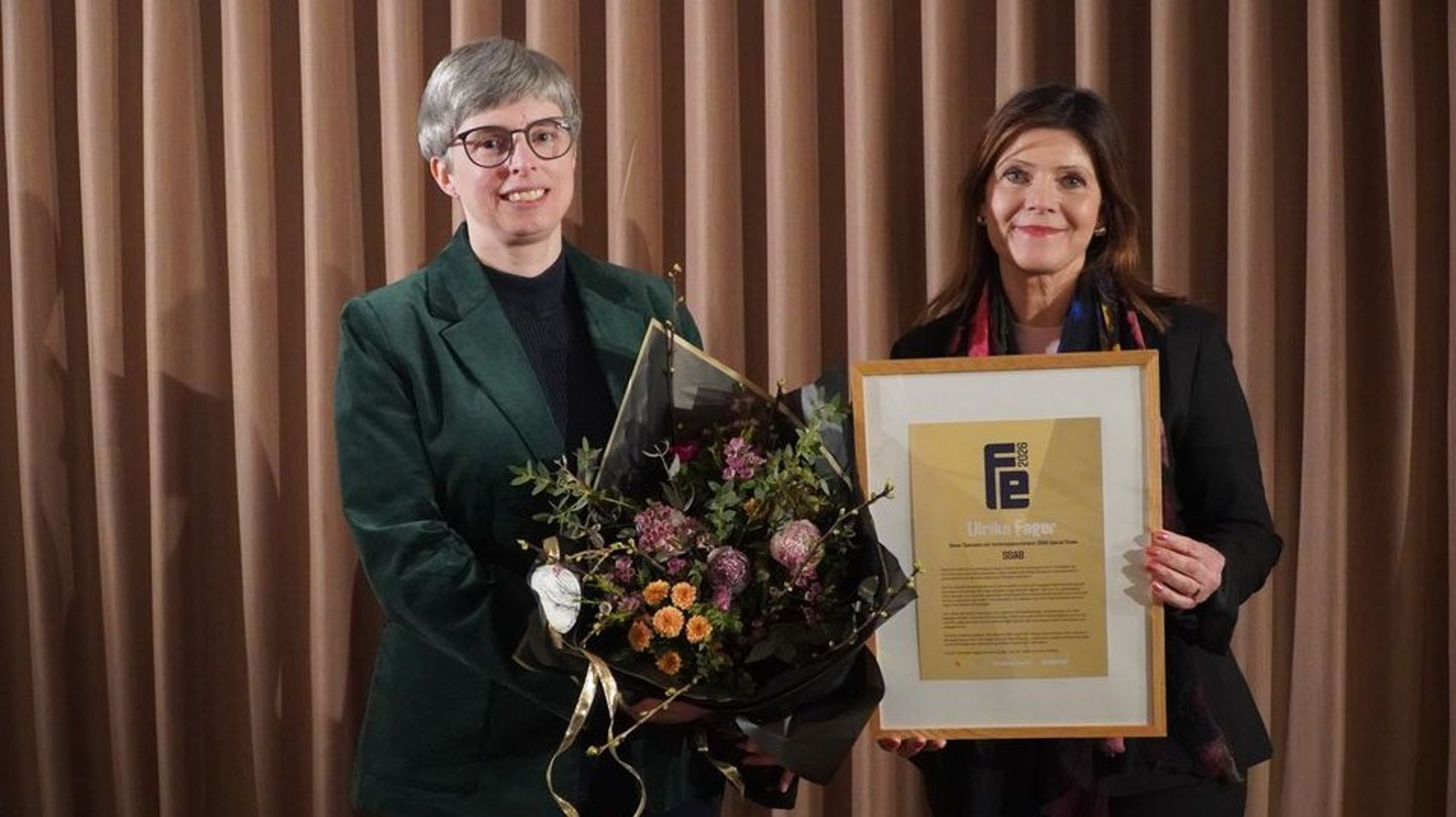 Ulrika Fager och Eva Nordmark, prisutdelare och ordförande i Talga Group.