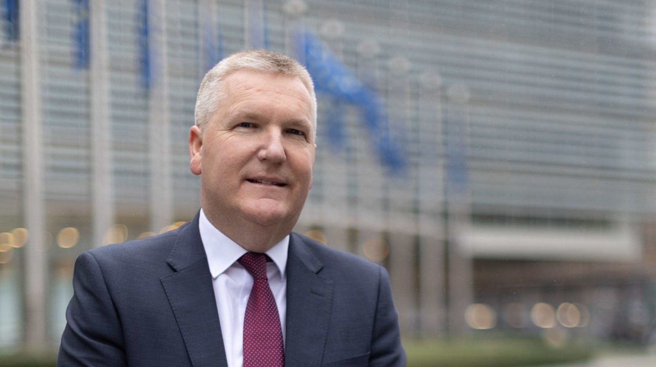 Torsdagens Sverigebesök är det första för irländaren sedan Michael McGrath
tillträdde som EU-kommissionär den 1 december 2024. Ett besök i riksdagen är inplanerat,
liksom möten med bland annat EU-ministern och justitieministern. Demokrati är
en av frågorna i fokus under besöket.