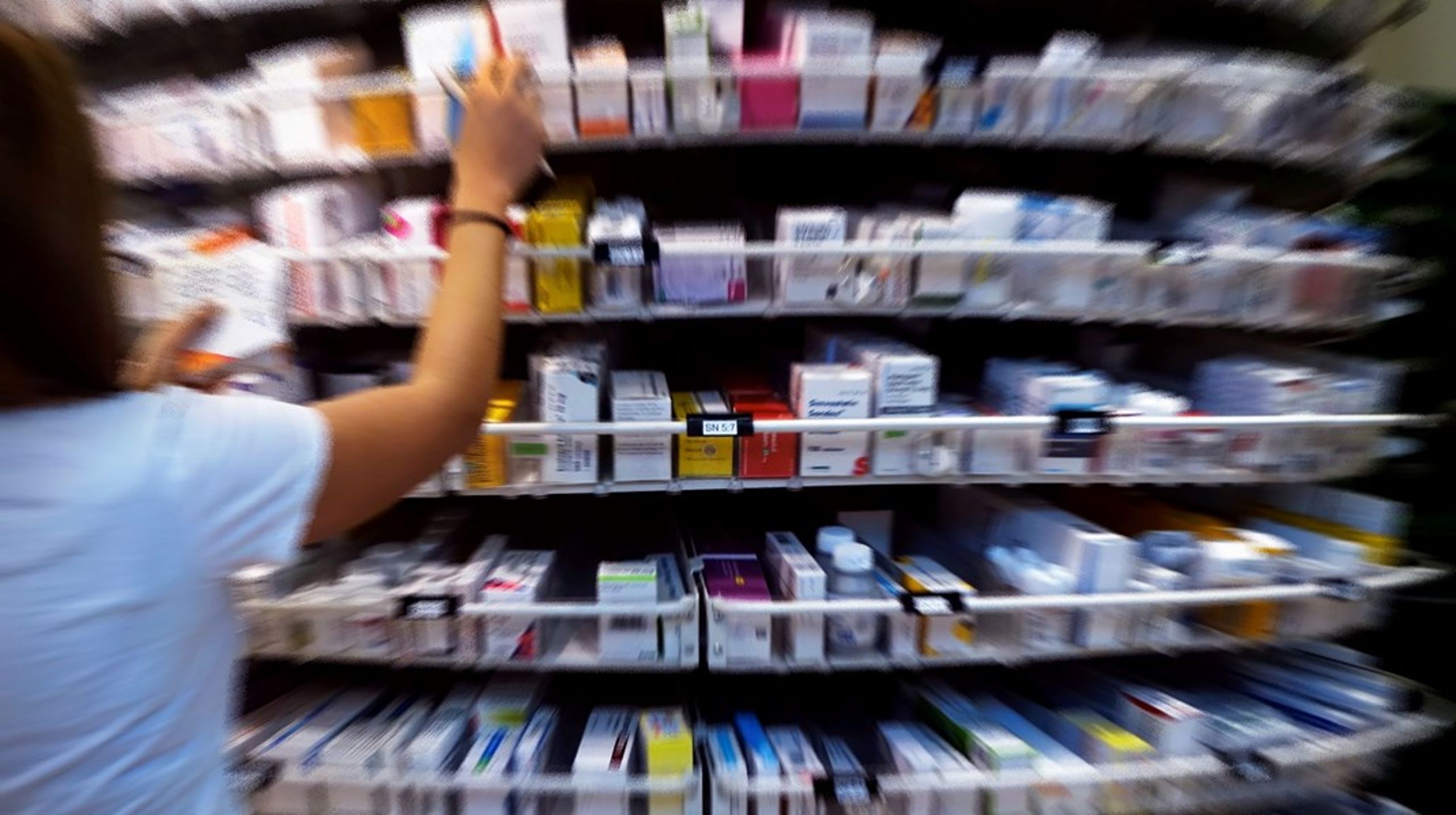 Om lagförslaget blir verklighet kommer fler läkemedel att kunna säljas receptfritt, efter rådgivning.