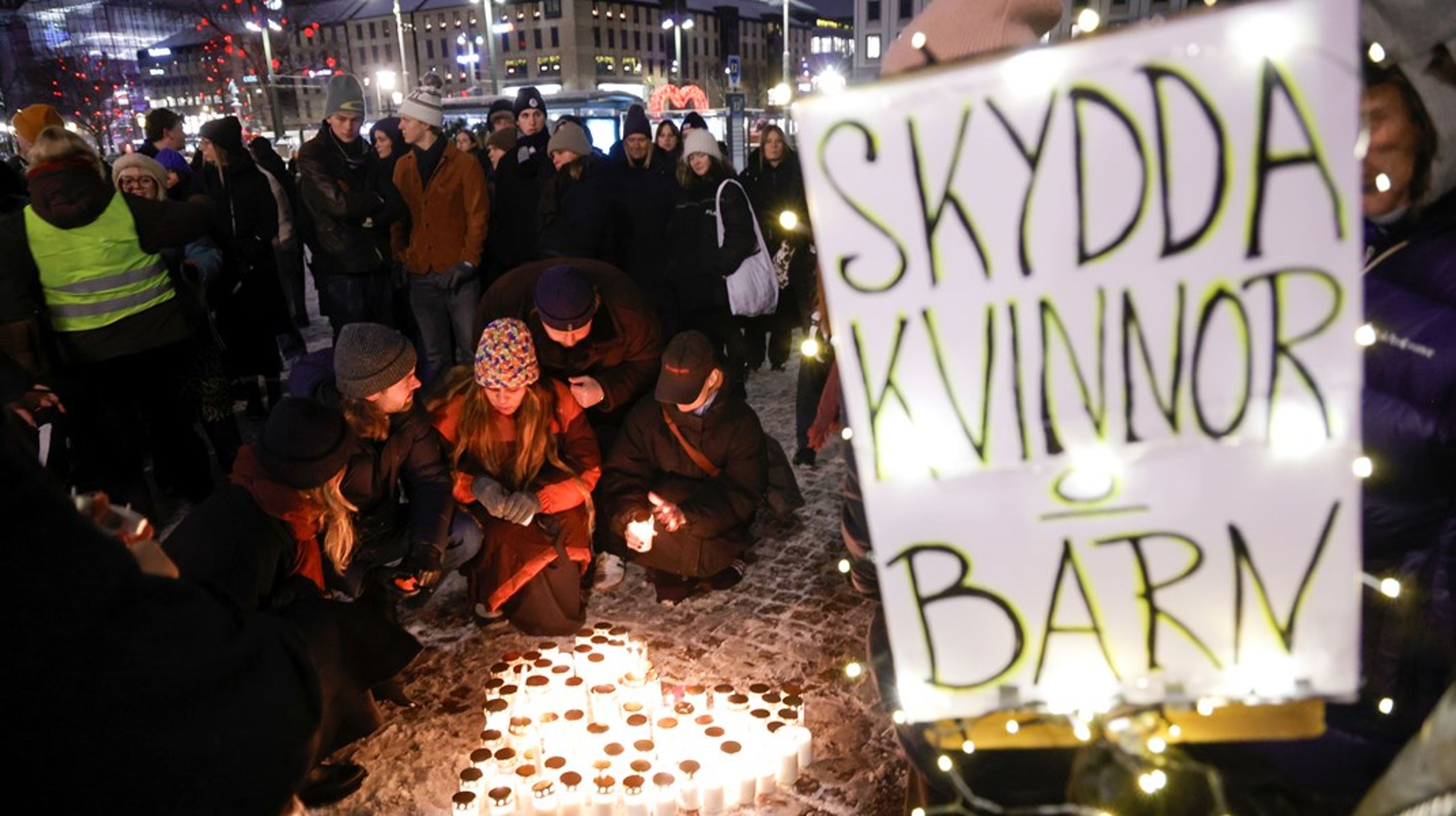 Efter morden i Rönninge och Boden hölls en ljusmanifestation på&nbsp;Gustaf Adolfs torg i Göteborg.&nbsp;