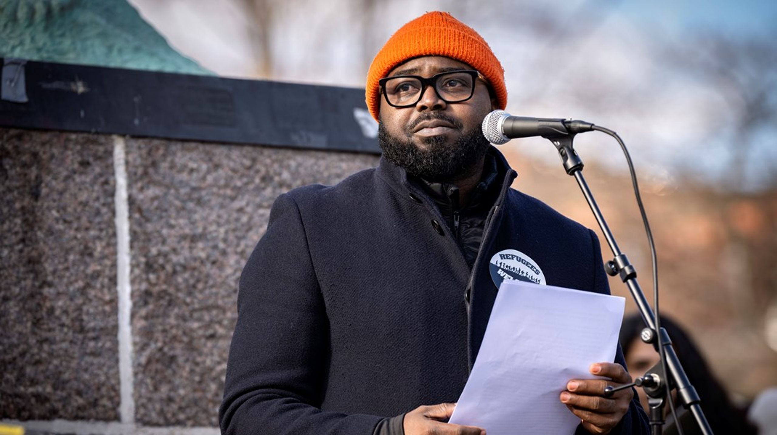 Malcolm Momodou Jallow petades till en sjätte plats på riksdagslistan. Nu väljer han att lämna V.