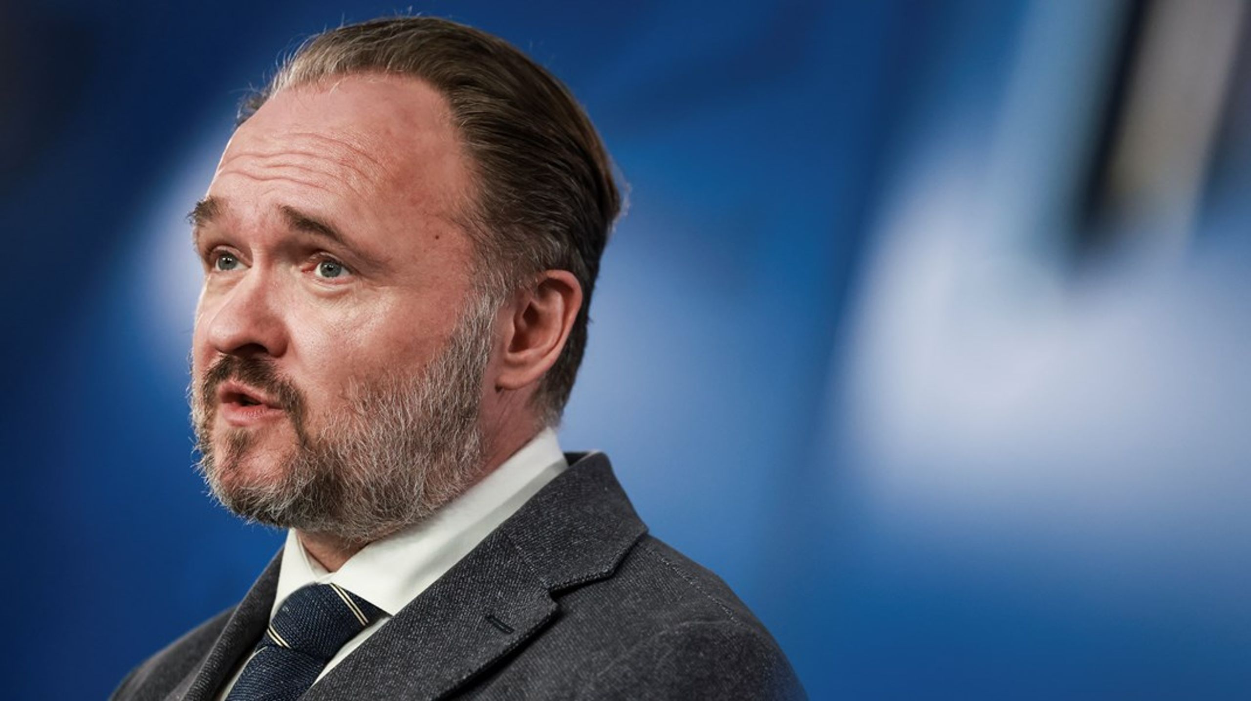 ”Det är en paradox att när det är krig och kris blir vissa människor extremt rika på det, medan andra har svårt att betala sina räkningar,” säger energikommissionären, apropå debatten om att än en gång införa en avgift på energibolagens övervinster.&nbsp;