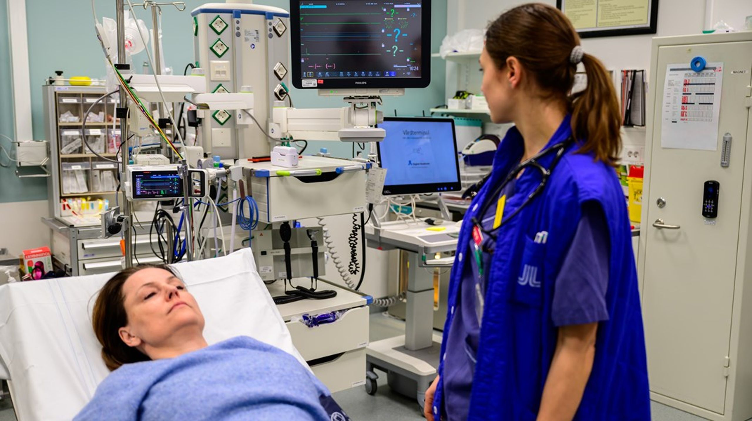 Den medicinska utvecklingen ställer ökade krav på läkarnas kompetens, samtidigt som möjligheterna till fortbildning minskar, skriver debattörerna.&nbsp;