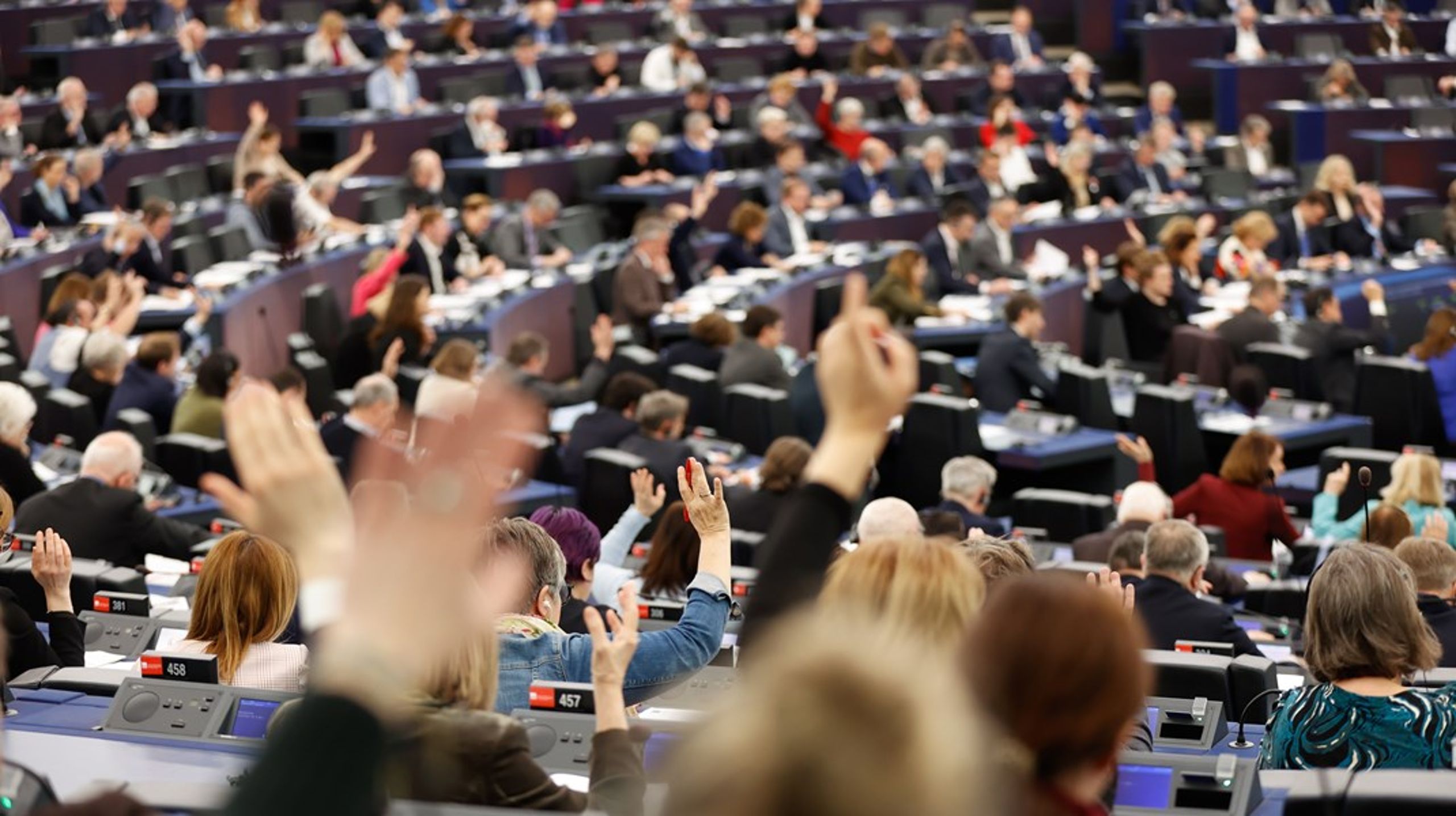 Europaparlamentet vill ha en ännu större budget än vad
EU-kommissionen har föreslagit.