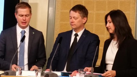 Digitala nationella prov ska minska lockbetygen