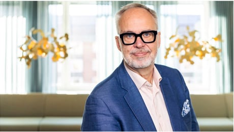 Lämna inte cheferna ensamma på samhällets frontlinje