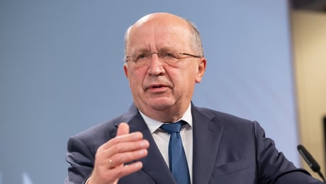 Kommissionär: Vi har nationaliserat den europeiska försvarsindustrin – nu förlorar vi globalt