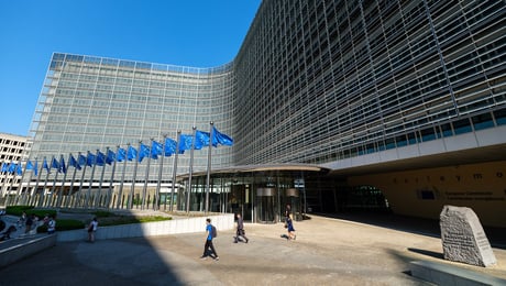 Svenskarnas förtroende för kommissionen ökar