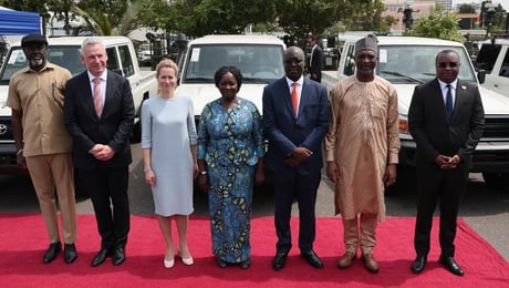 EU fördjupar försvarssamarbete med Ghana – väcker frågor om mänskliga rättigheter