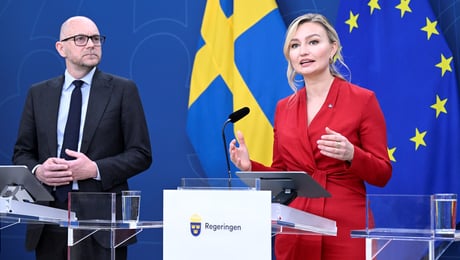 Här är utredarna som ska leverera före valet
