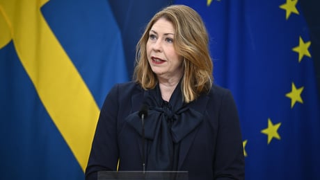 S: Tidöregeringen struntar i Sveriges barn och unga