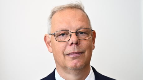 ”Orimligt dålig tajming för förslag som innebär höjda drivmedelskostnader”