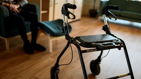 Trots remisskritiken – utskottet säger ja till kommunala läkare