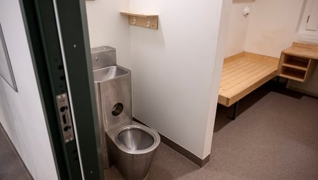 Nu ska frågan om 13-åringar i fängelse avgöras