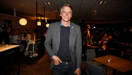 Varför pratar Per Bolund danska i Altingets podd?