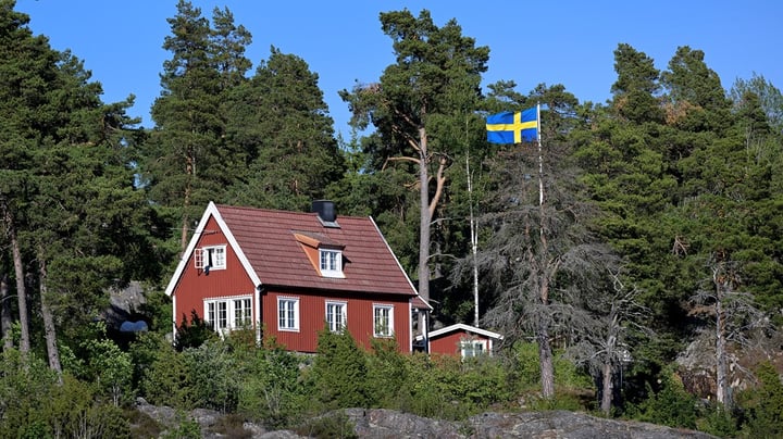 Det brinner i knutarna för ett Sverigehus innan valet