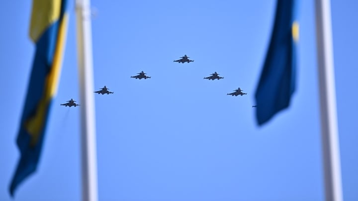 Förslag på 300 miljoner till stärkt försvarsexport – men regeringen får inte fria händer