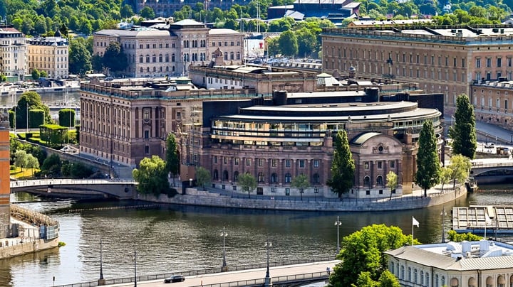 SD-ledamot utreds för barnpornografibrott – lämnar riksdagen
