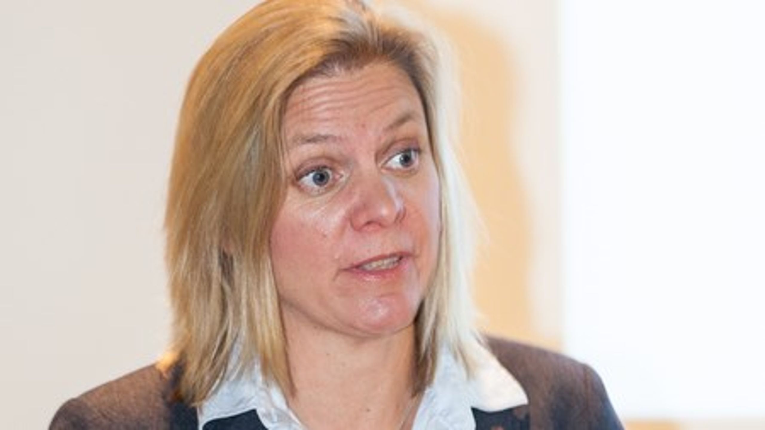 Finansminister Magdalena Andersson (S) har ännu inte hittat någon lösning på frågan om moms för ideella second hand-butiker.