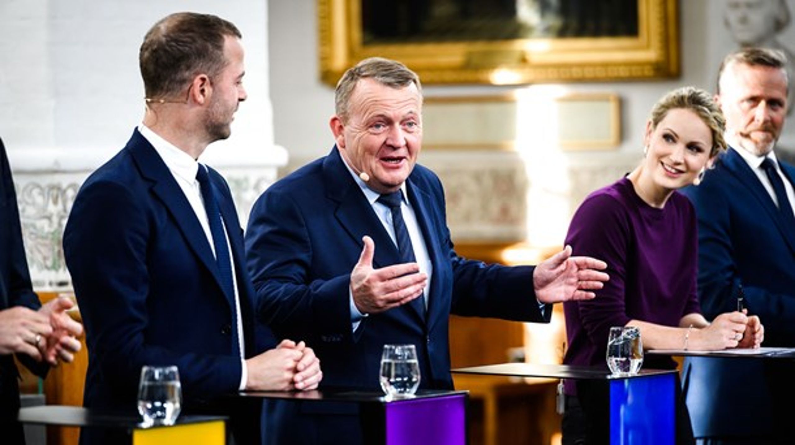 <div>Morten Østergaard, Lars Løkke Rasmussen, Pernille Skipper och Anders Samuelsen vid danska valrörelsens första partiledardebatt.</div>