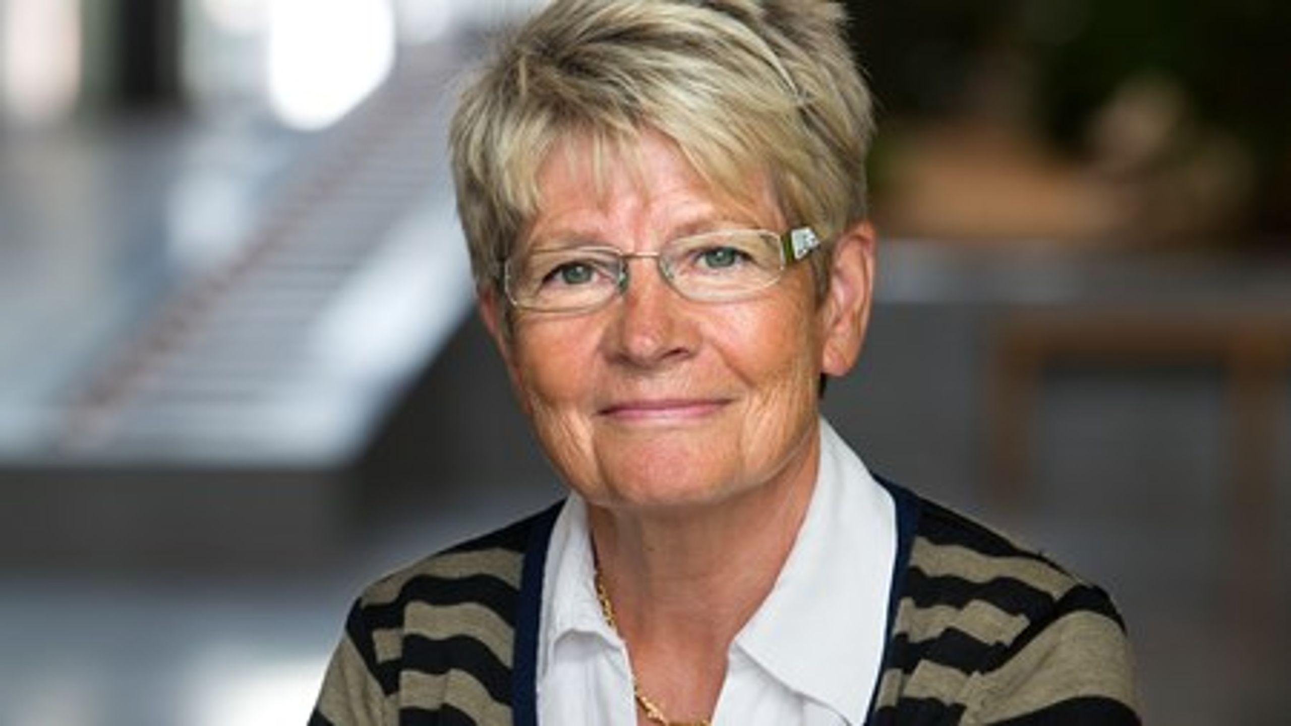 Monika Stridsman är utbildad jägmästare. Innan hon började på Skogsstyrelsen har hon bland annat varit enhetschef på Naturvårdsverket och generalsekreterare för WWF.