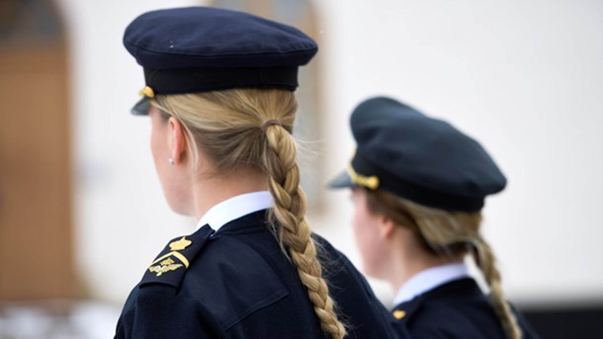 Kvinnliga studenter vid officersutbildningen.