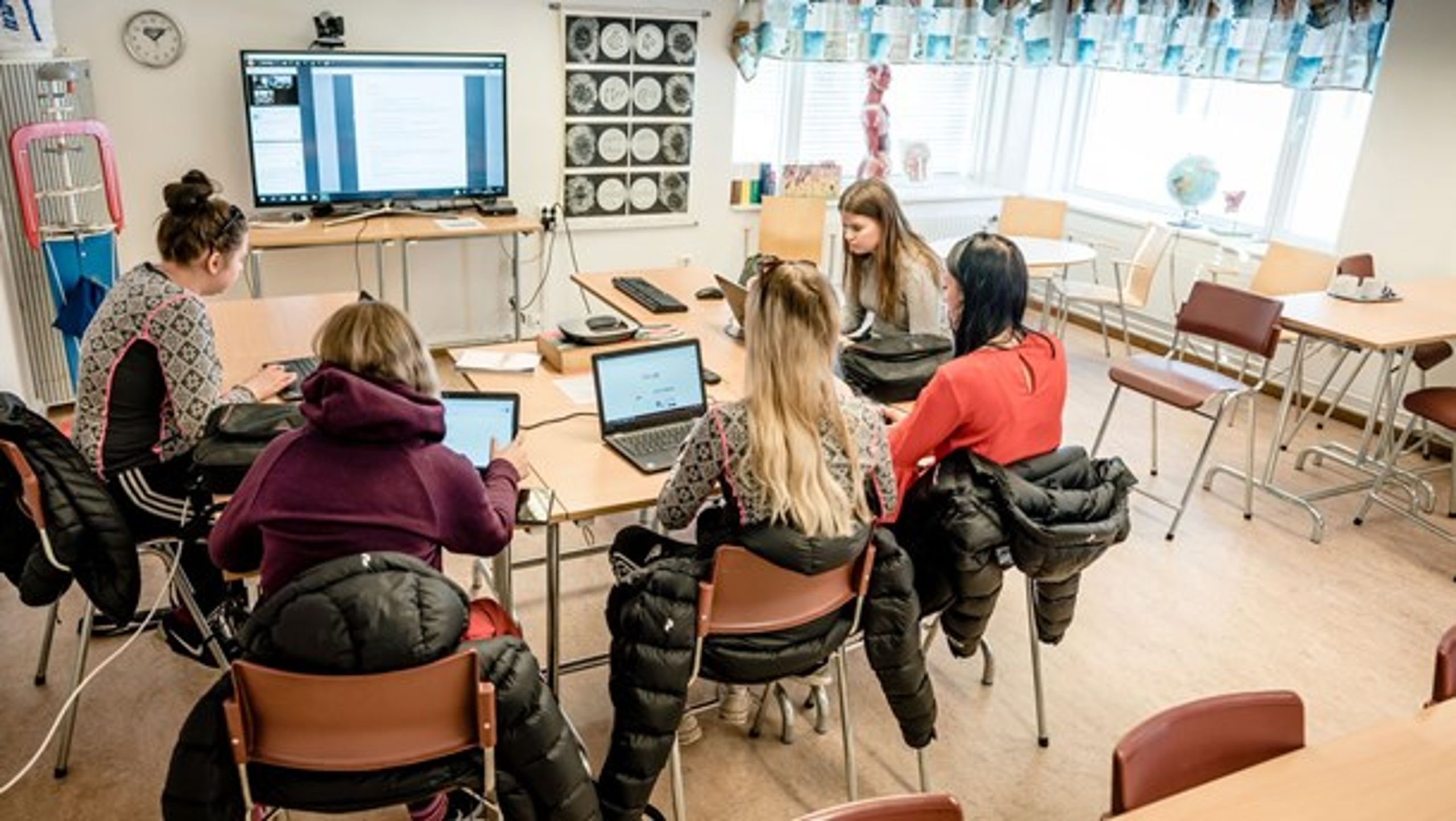 Elever på fjärrundervisning vid Bokenskolan i Jokkmokk.