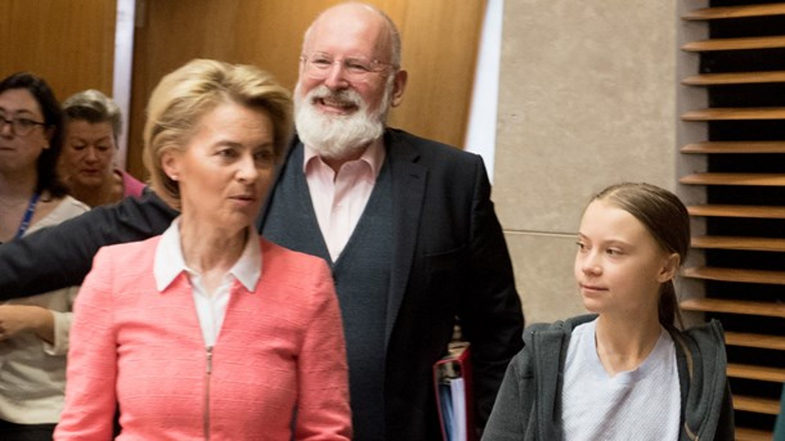 <div>Trots att Greta Thunberg slog ner på EU-kommissionens förslag var Frans Timmermans glad för klimataktivistens deltagande vid onsdagens möte. "Utan henne och den rörelse hon varit med att skapa hade vi inte ens kunnat lägga fram en klimatlag." <br></div>