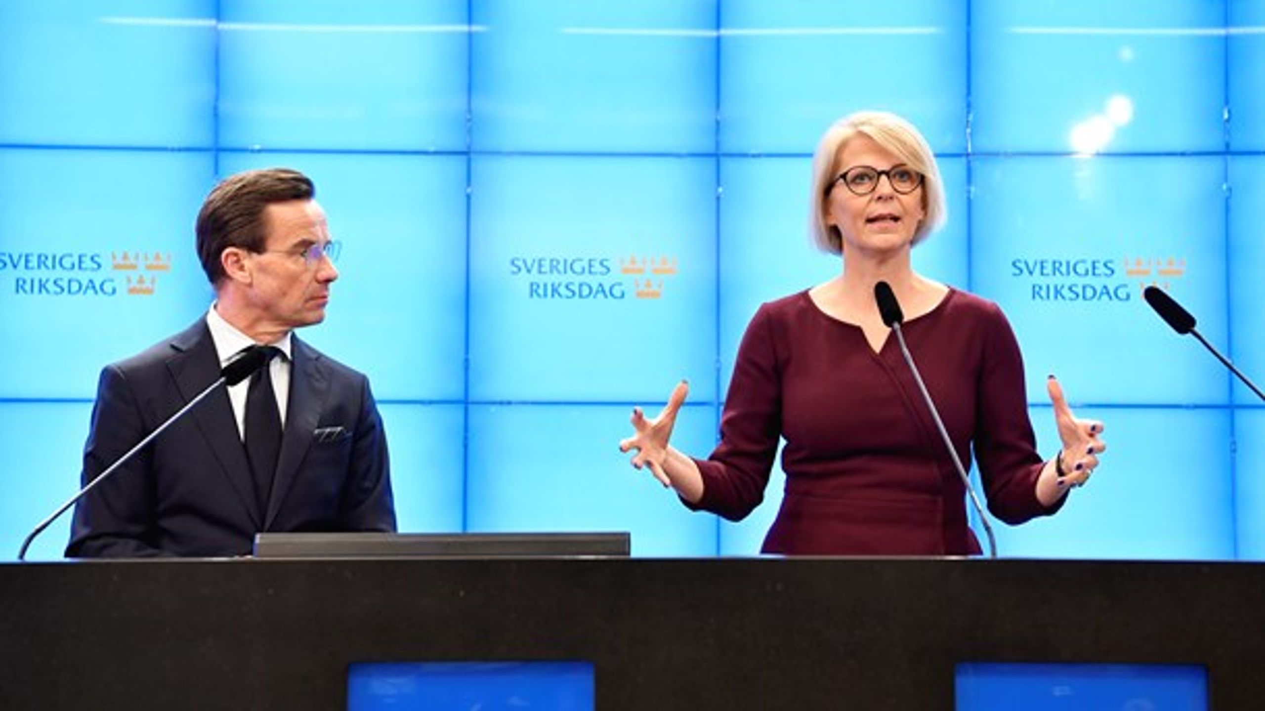 Partiledare Ulf Kristersson (M) och ekonomiskpolitisk talesperson Elisabeth Svantesson (M).