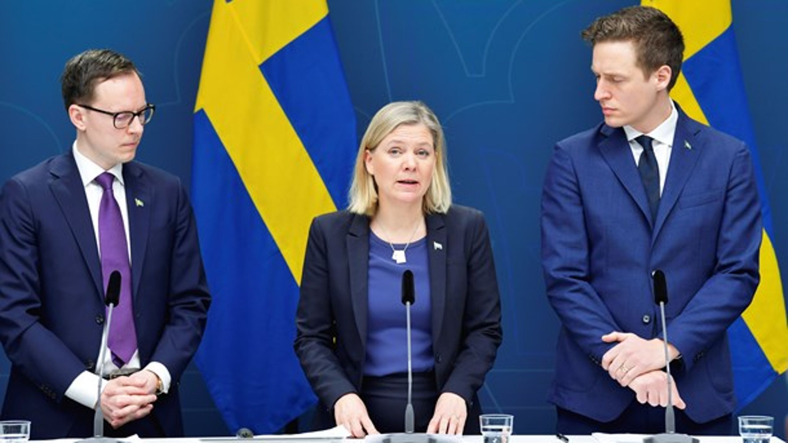 <b></b>Mats Persson (L), ekonomisk-politisk talesperson, finansminister Magdalena Andersson (S)&nbsp;och Emil Källström (C), ekonomisk-politisk talesperson
